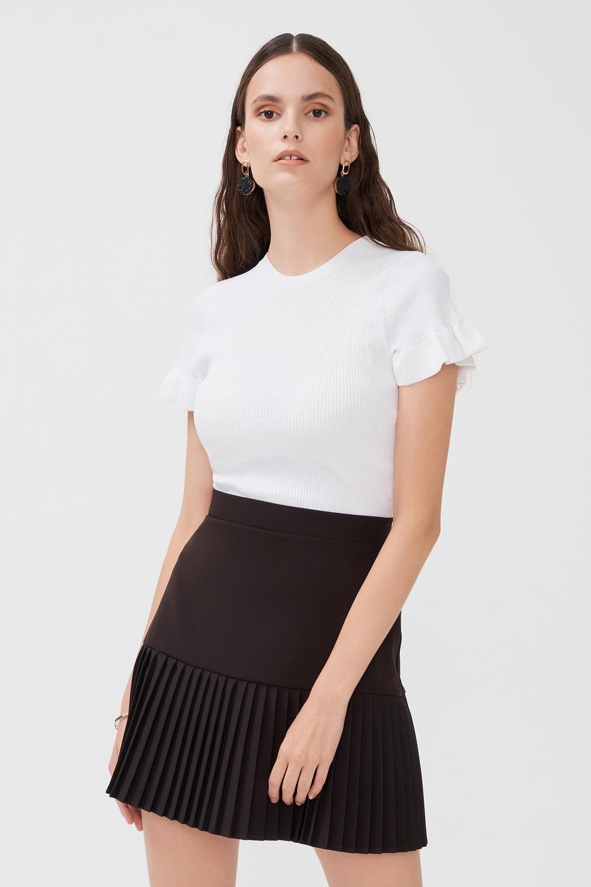 Siyah Pliseli Etek